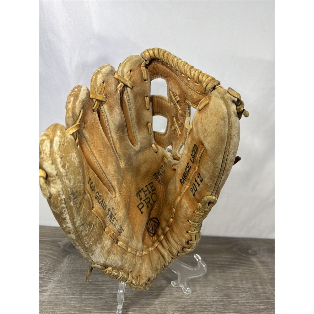 Vintage Continental Leisure Sports rawhide laced 2012 baseball glove LHT